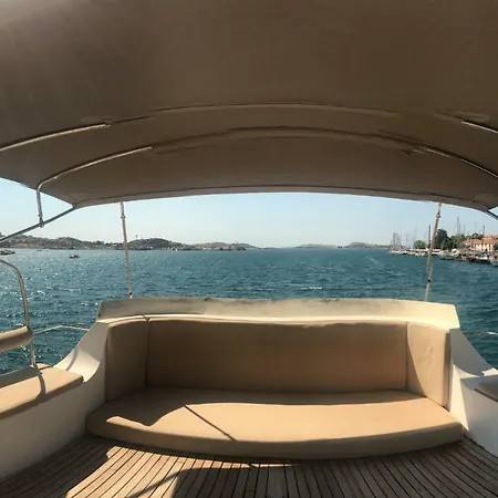 Botel Dalgaci Boat